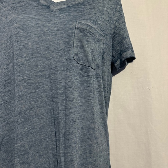The Republic Women's Heather Gray V-Neck Tee Size M - Picture 2 of 4
